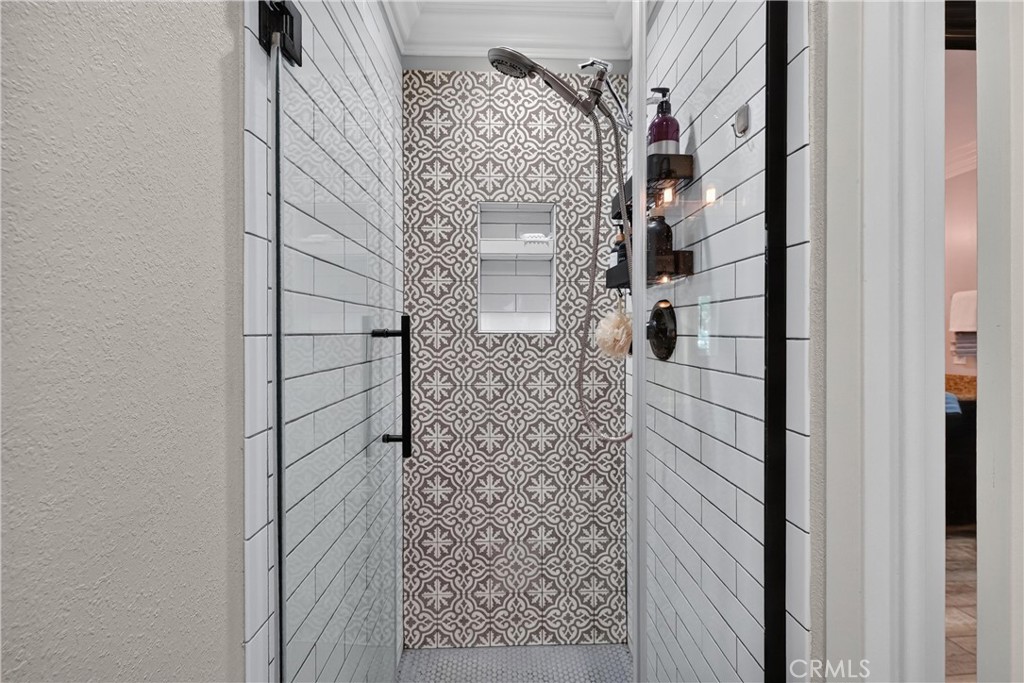 10225 60th Property Photo 18