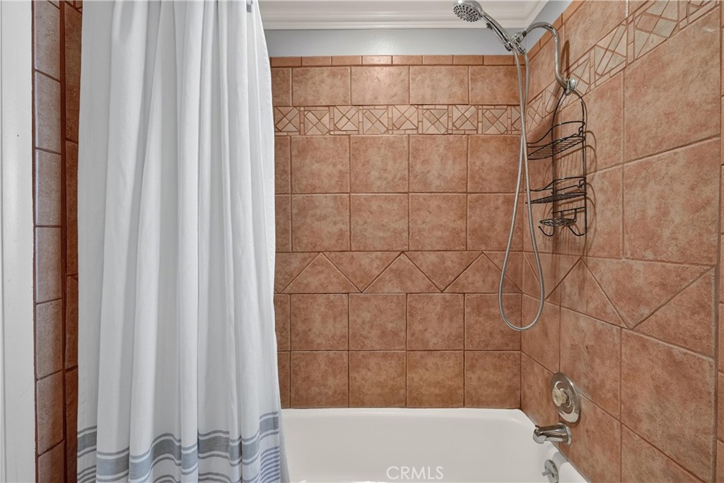 10225 60th Property Photo 20