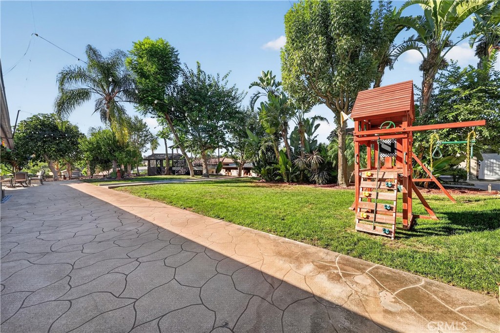 10225 60th Property Photo 27