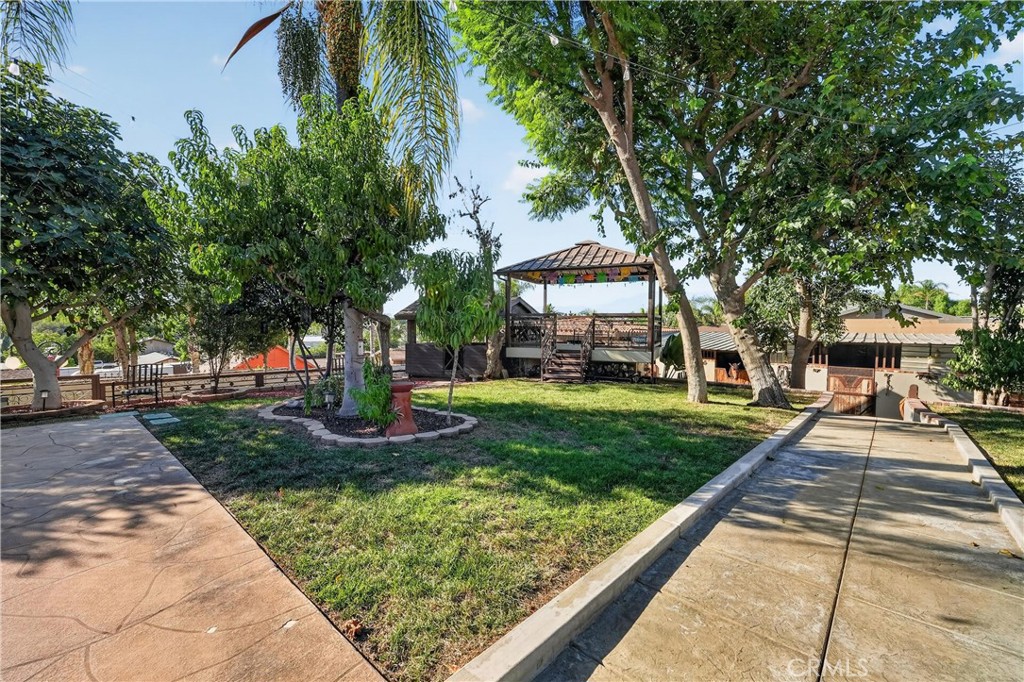 10225 60th Property Photo 29