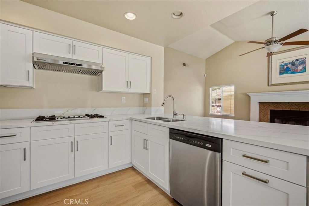 10852 Cleveland Property Photo 24