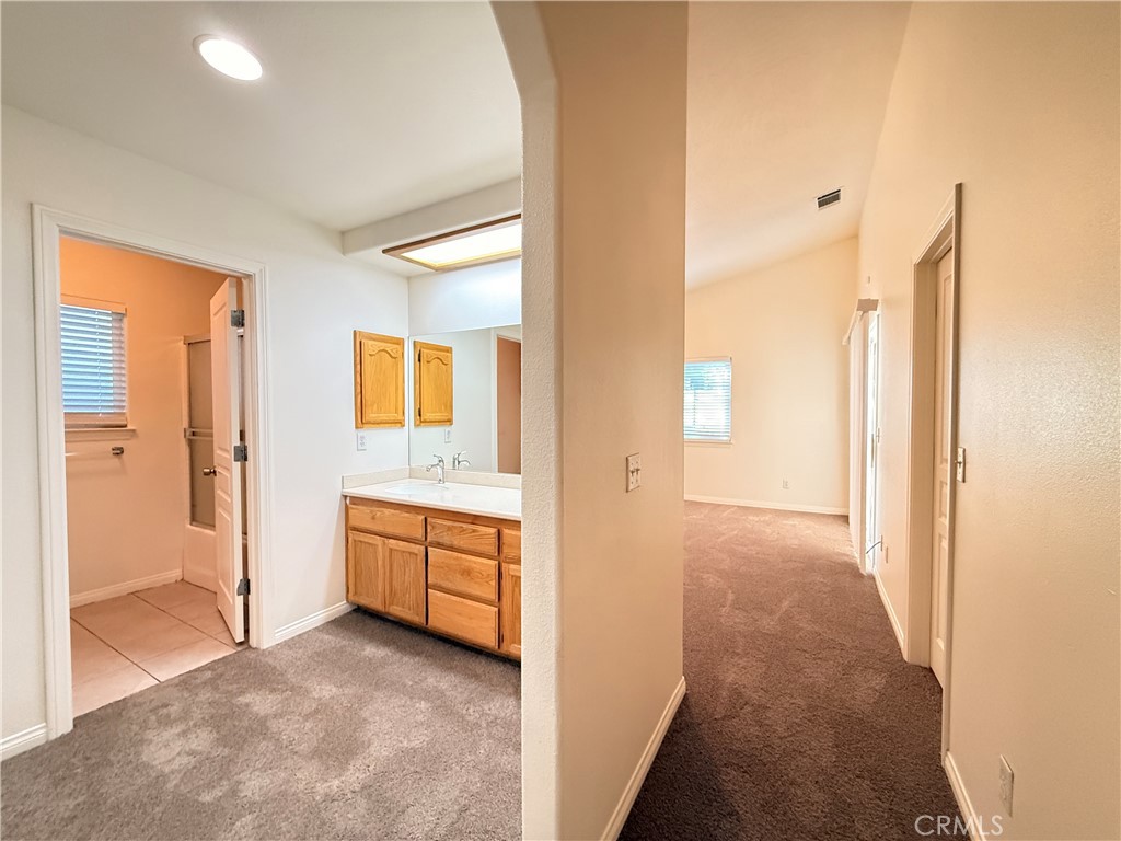 15681 Kingswood Drive Property Photo 12