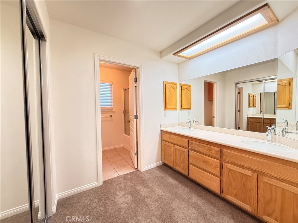 15681 Kingswood Drive Property Photo 13