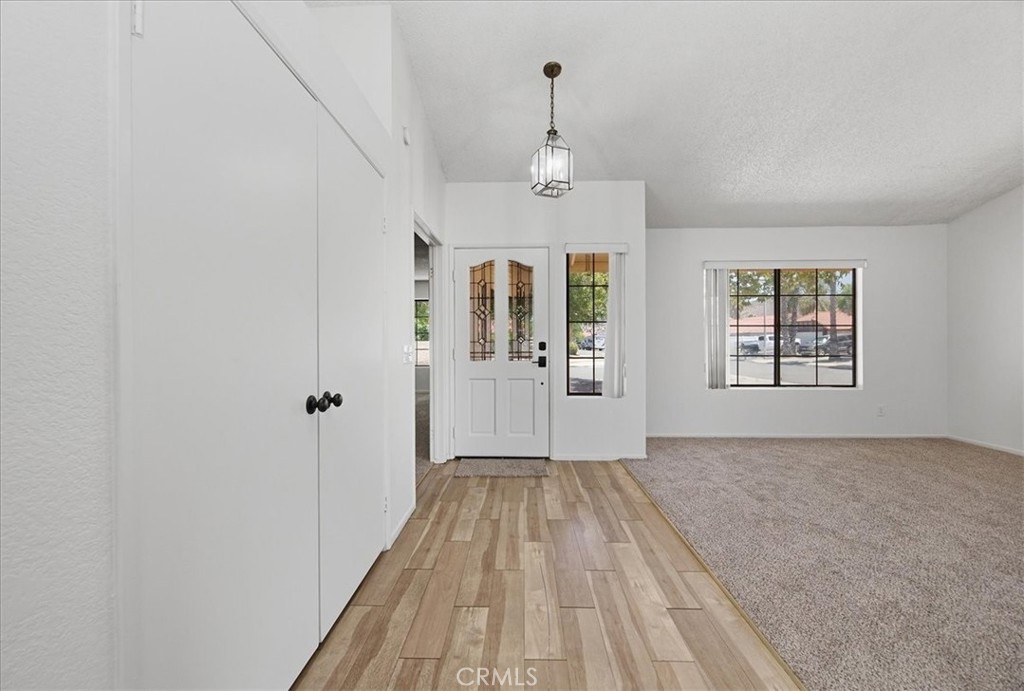 27295 Via Debra Property Photo 6