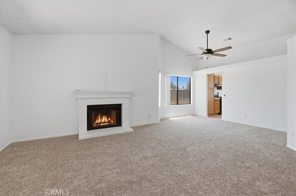 27295 Via Debra Property Photo 7