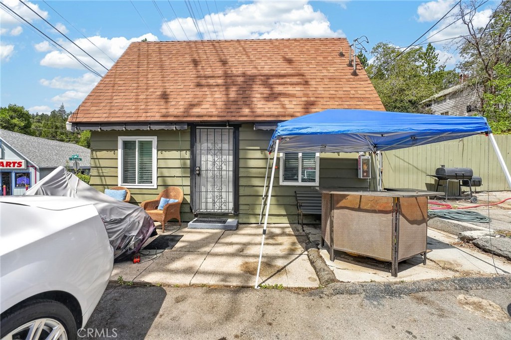 23762 Manzanita Drive Property Photo 8