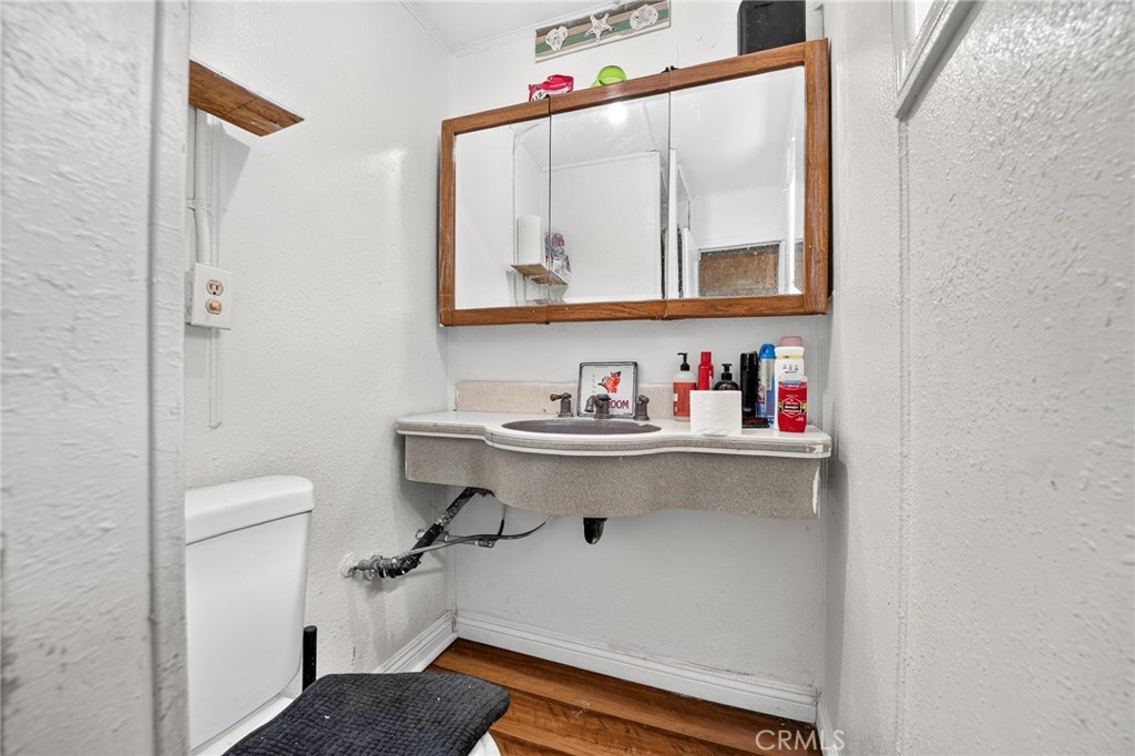 23762 Manzanita Drive Property Photo 43