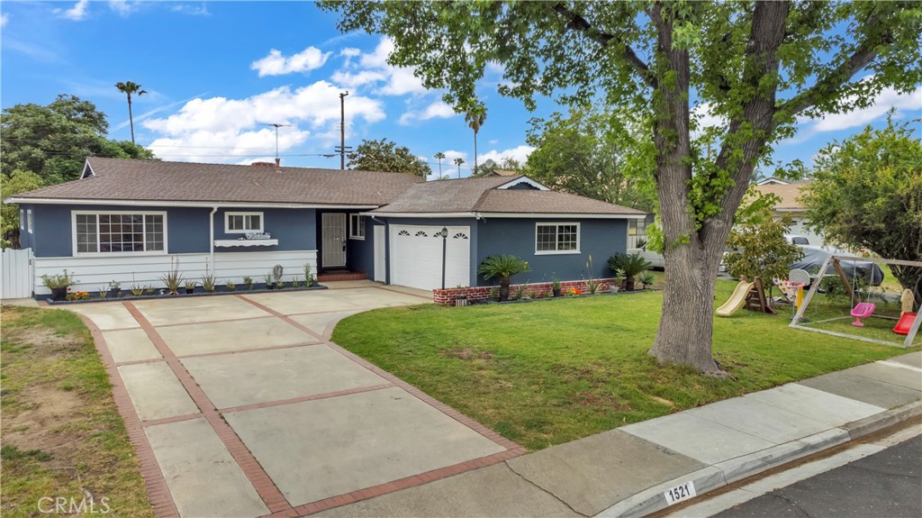 1521 Densmore Street Property Photo 1