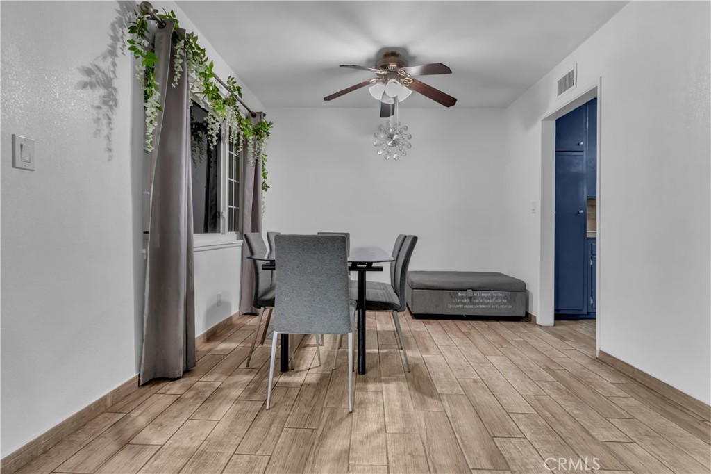 1521 Densmore Street Property Photo 7