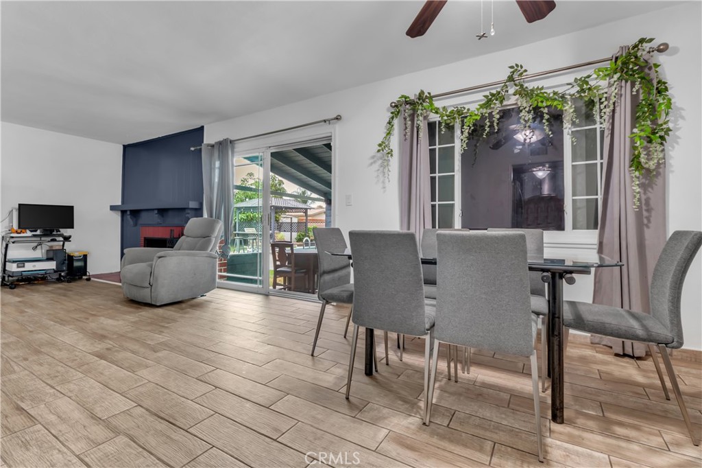 1521 Densmore Street Property Photo 8