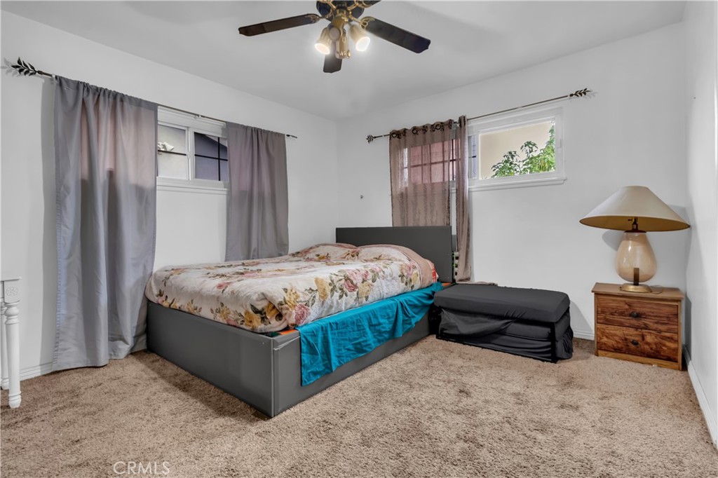 1521 Densmore Street Property Photo 12