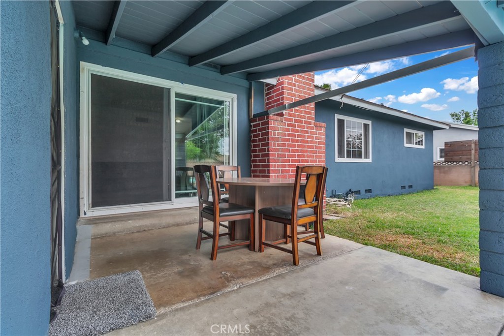 1521 Densmore Street Property Photo 16