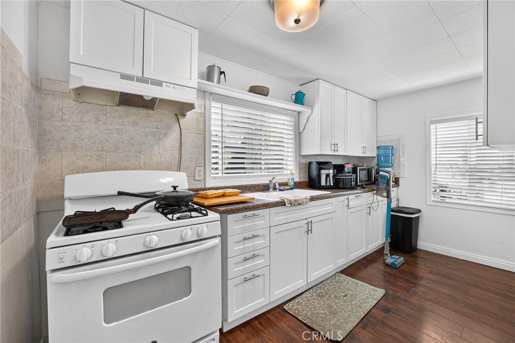 23762 Manzanita Drive Property Photo 23