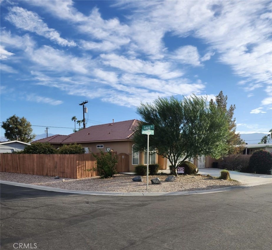 73549 Broadmoor Property Photo 2