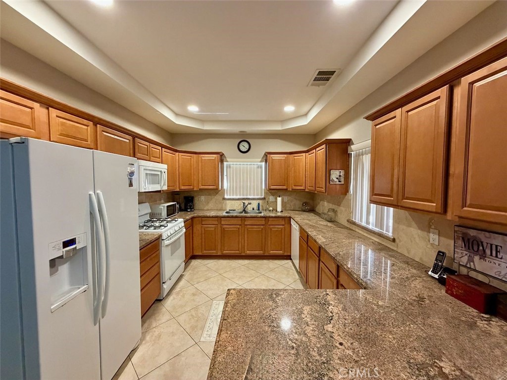 73549 Broadmoor Property Photo 10