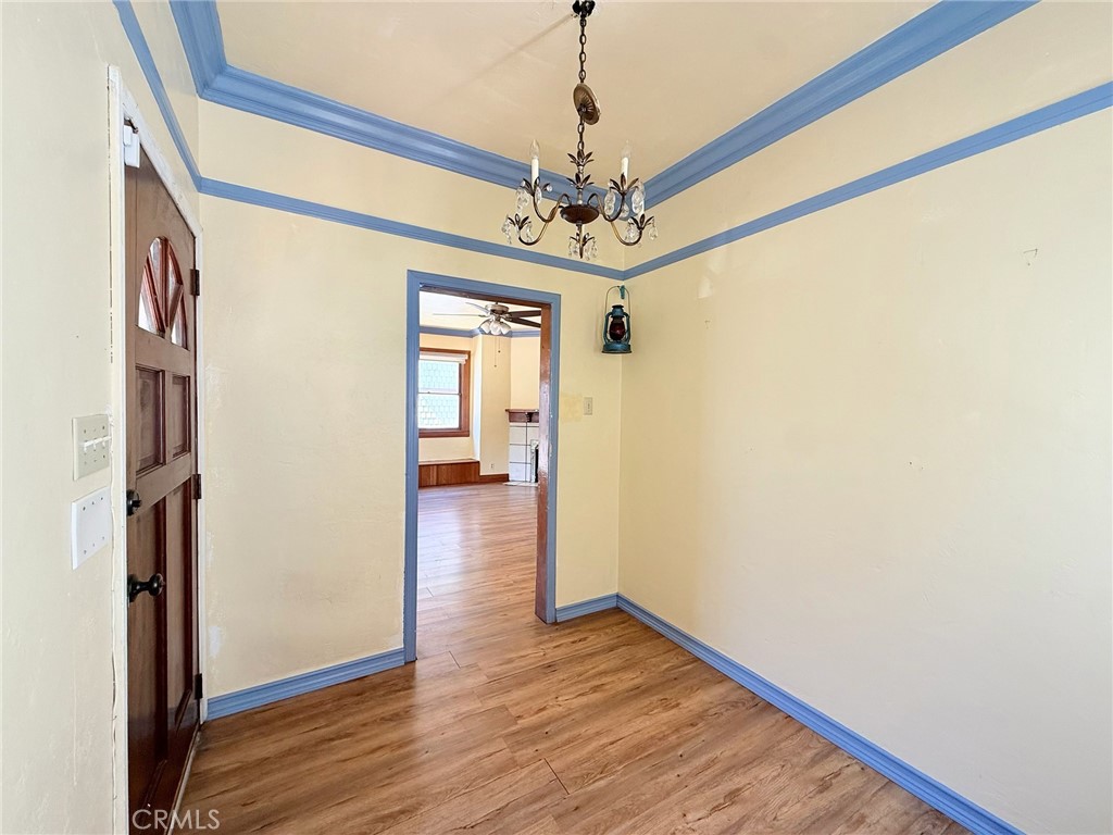 27276 Main Property Photo 2