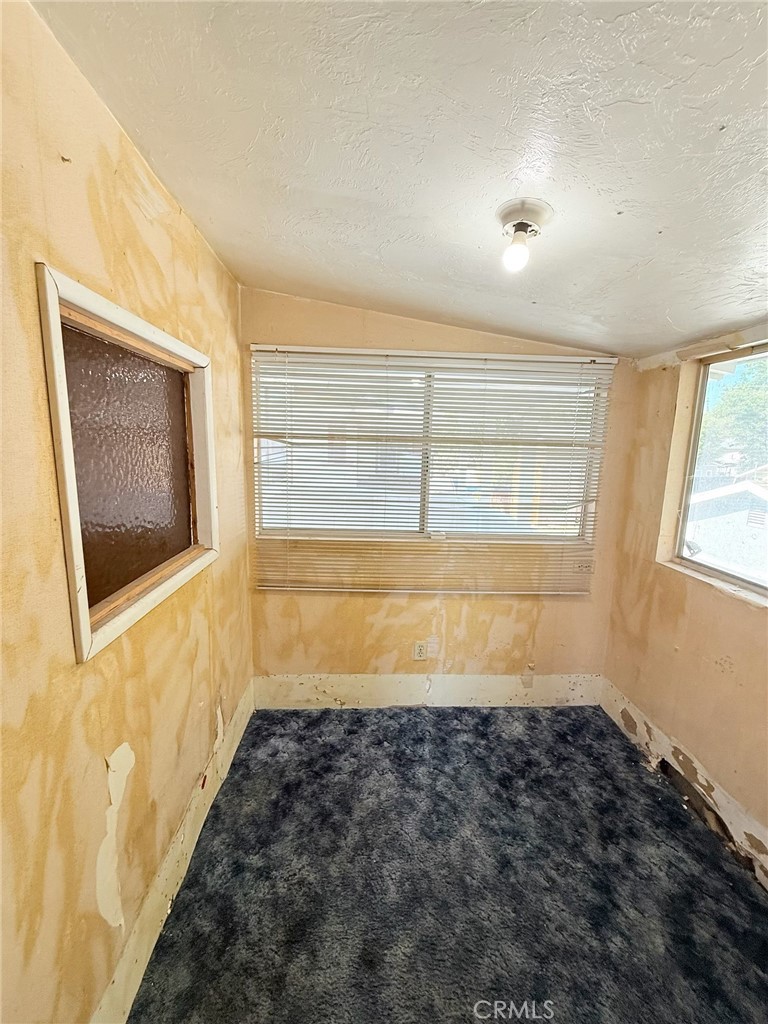 27276 Main Property Photo 15
