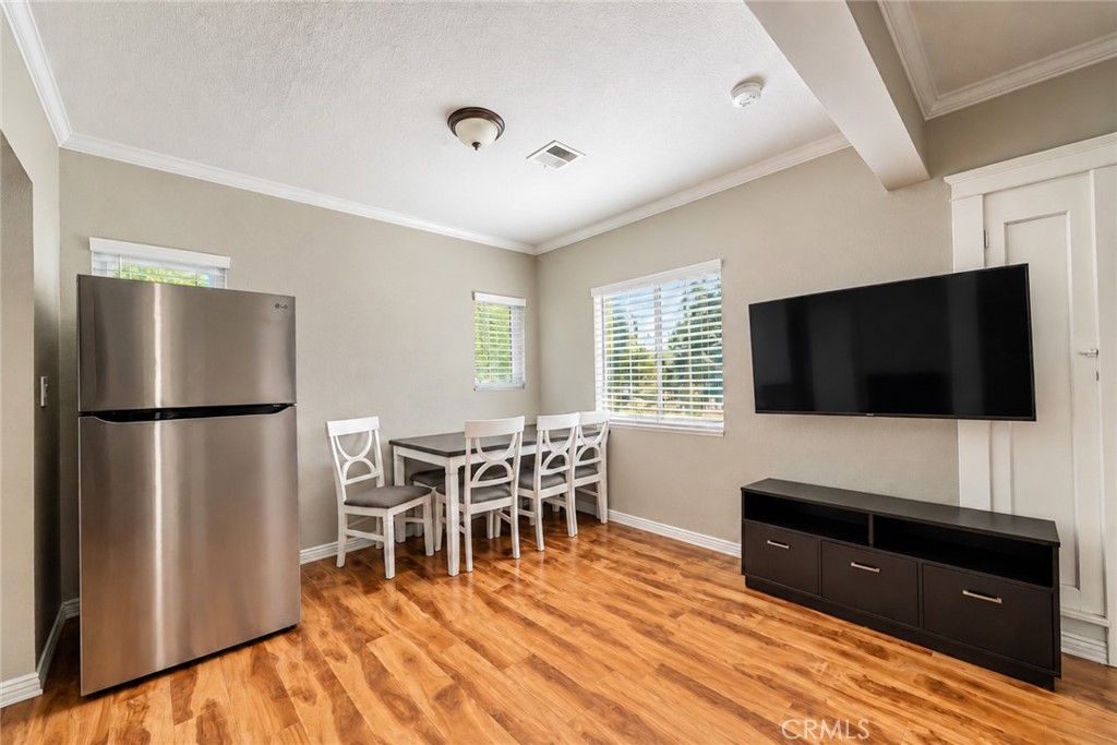 1376 Birch St. Property Photo 10
