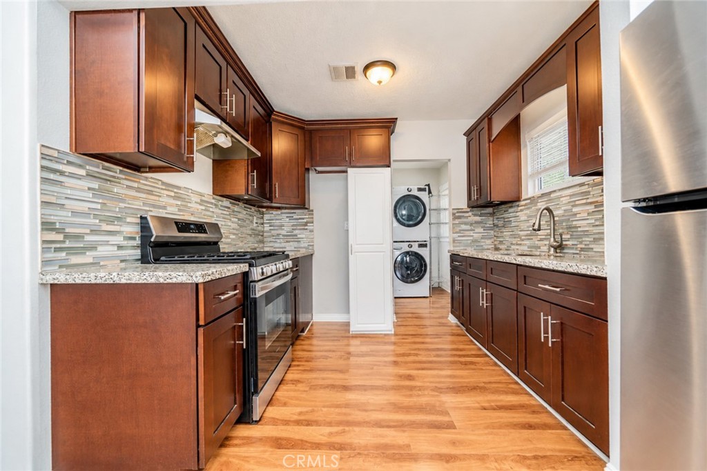 1376 Birch St. Property Photo 13