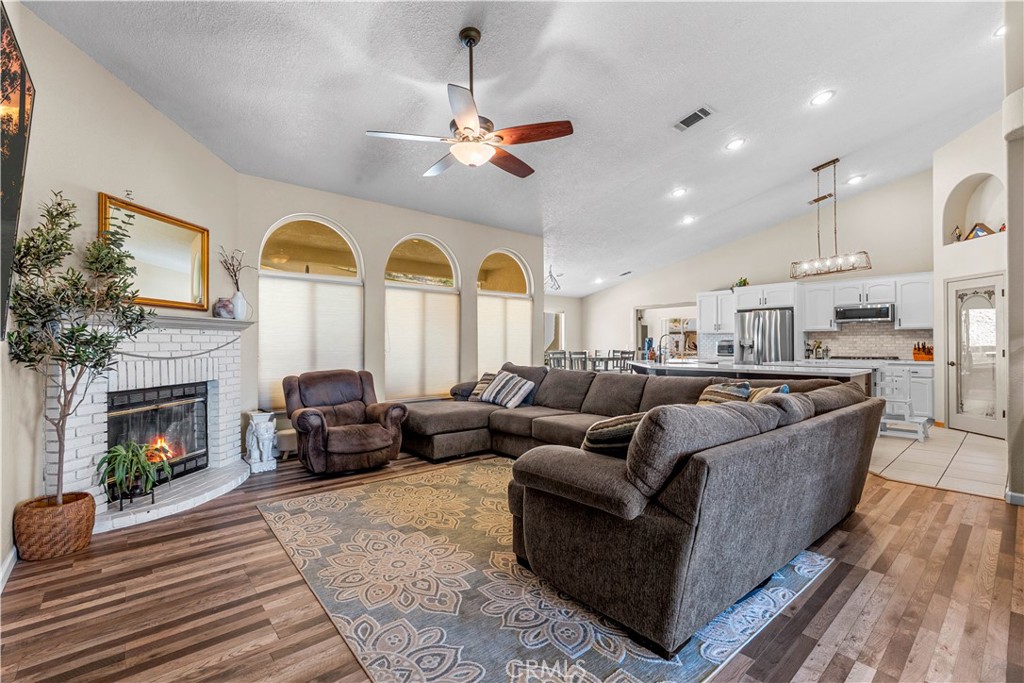 3950 Coriander Drive Property Photo 9