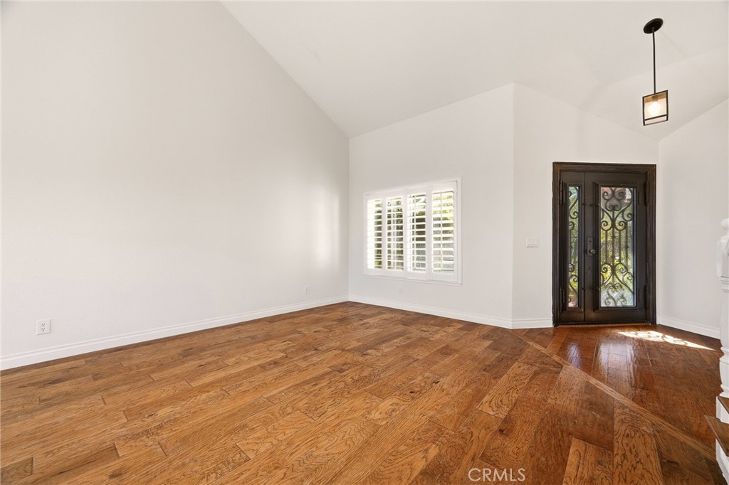 24813 Sagecrest Property Photo 2