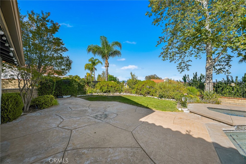 24813 Sagecrest Property Photo 53