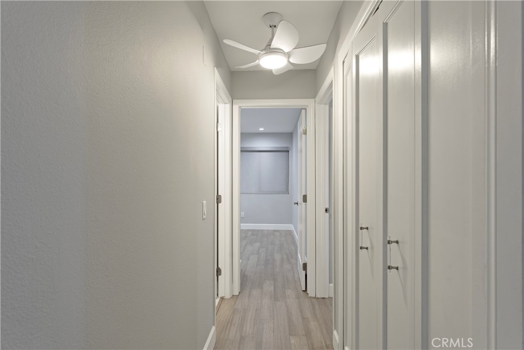 127 W Glaucus Street B Property Photo 14