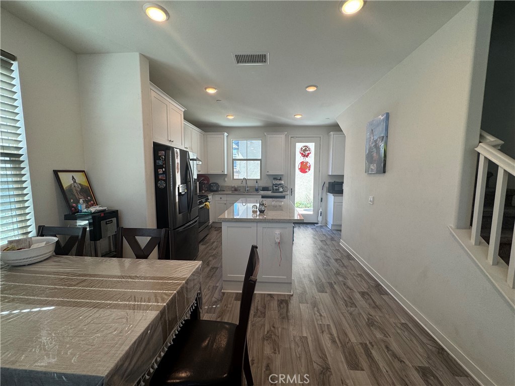 3249 E Butterfly Property Photo 2