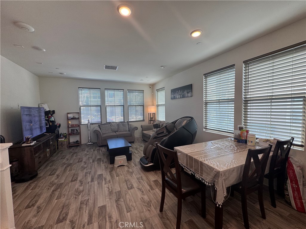 3249 E Butterfly Property Photo 3