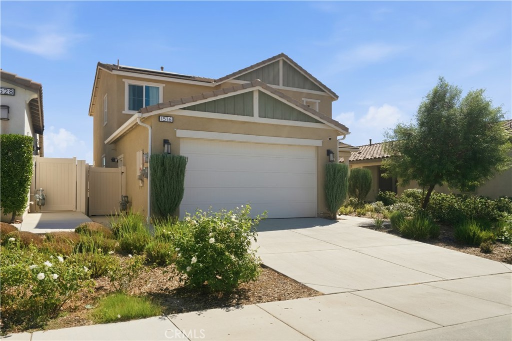 1516 Redbud Avenue Property Photo 1