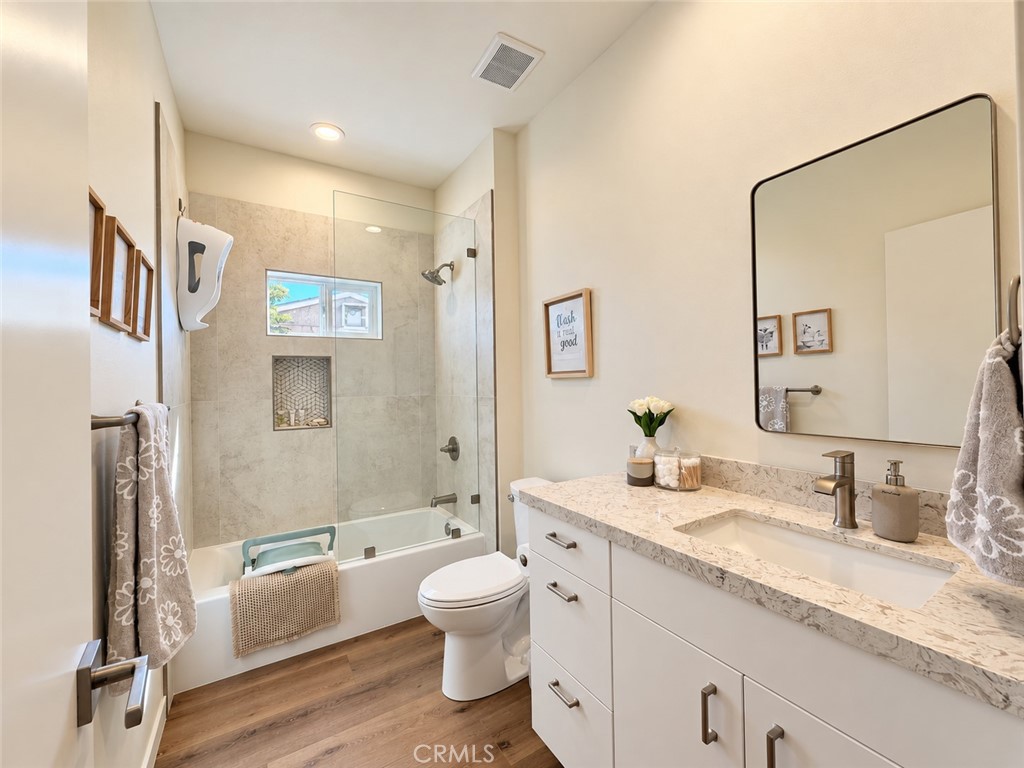 7082 Avalon Avenue Property Photo 13