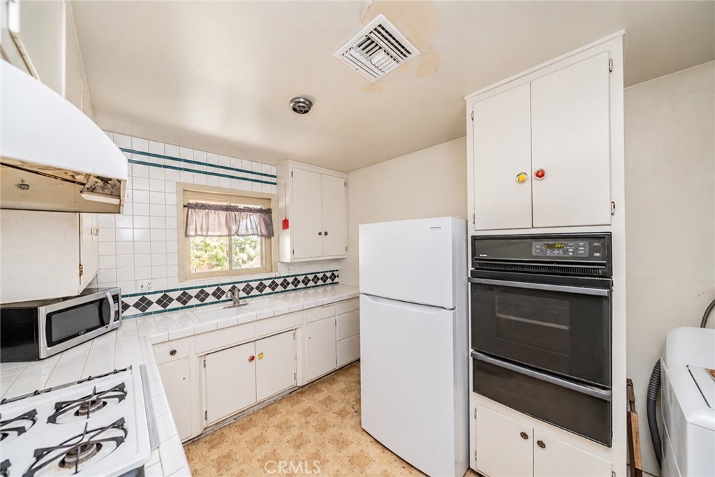 5311 Osbun Road Property Photo 15