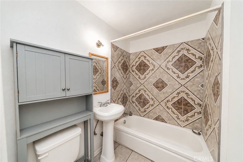 5311 Osbun Road Property Photo 22