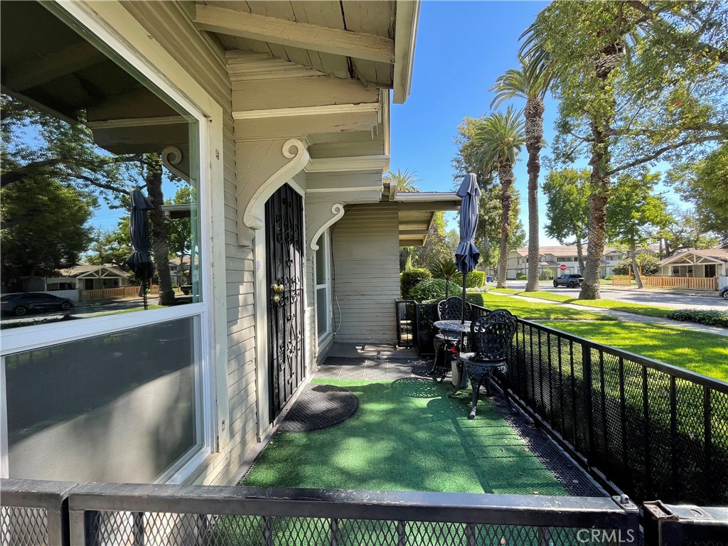 421 E F Street A Property Photo 2