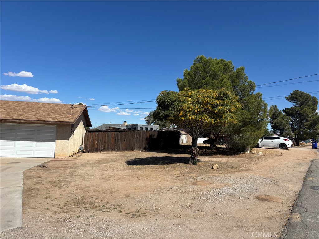 15788 Lindero Property Photo 2