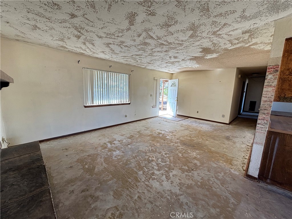 15788 Lindero Property Photo 6