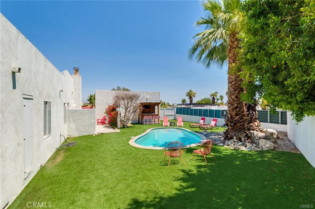 2723 N Junipero Property Photo 18
