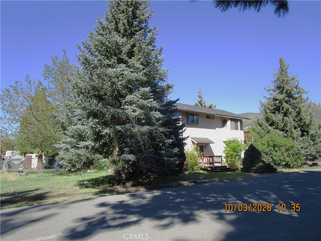 1102 W Fairway Property Photo 3