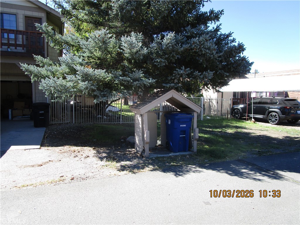 1102 W Fairway Property Photo 7