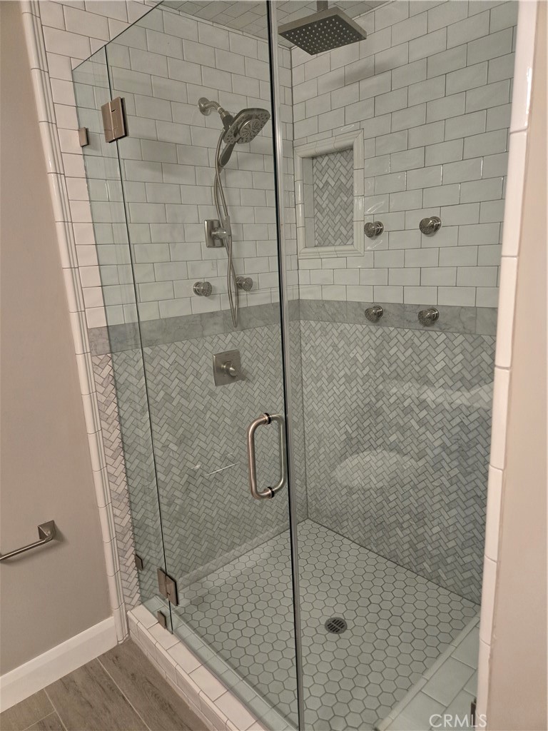 16408 Valencia Property Photo 14