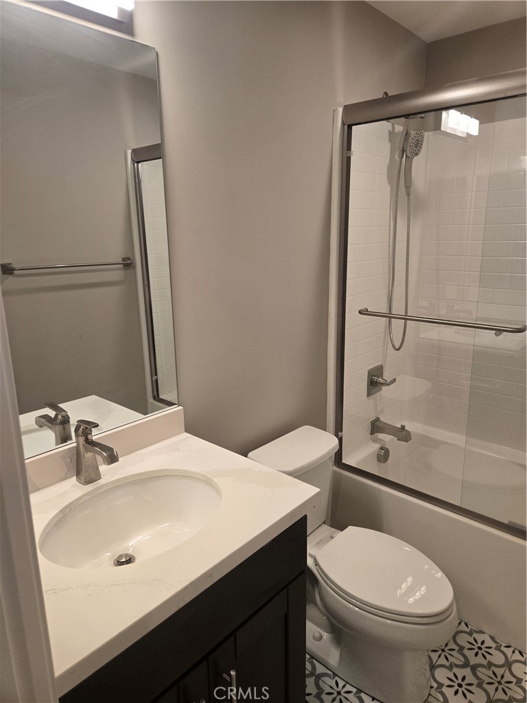 16408 Valencia Property Photo 15