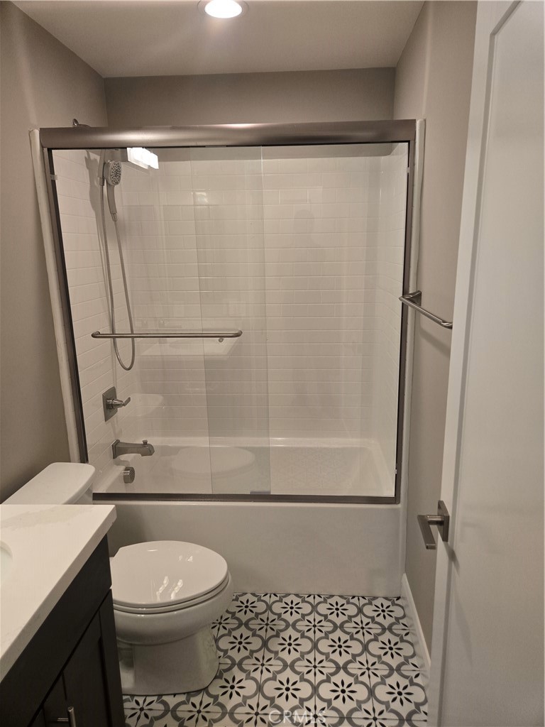 16408 Valencia Property Photo 16