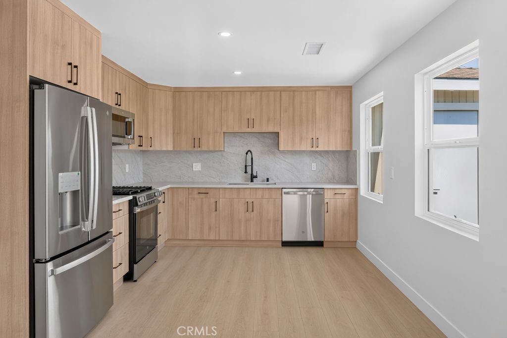 18806 Cairo Property Photo 15