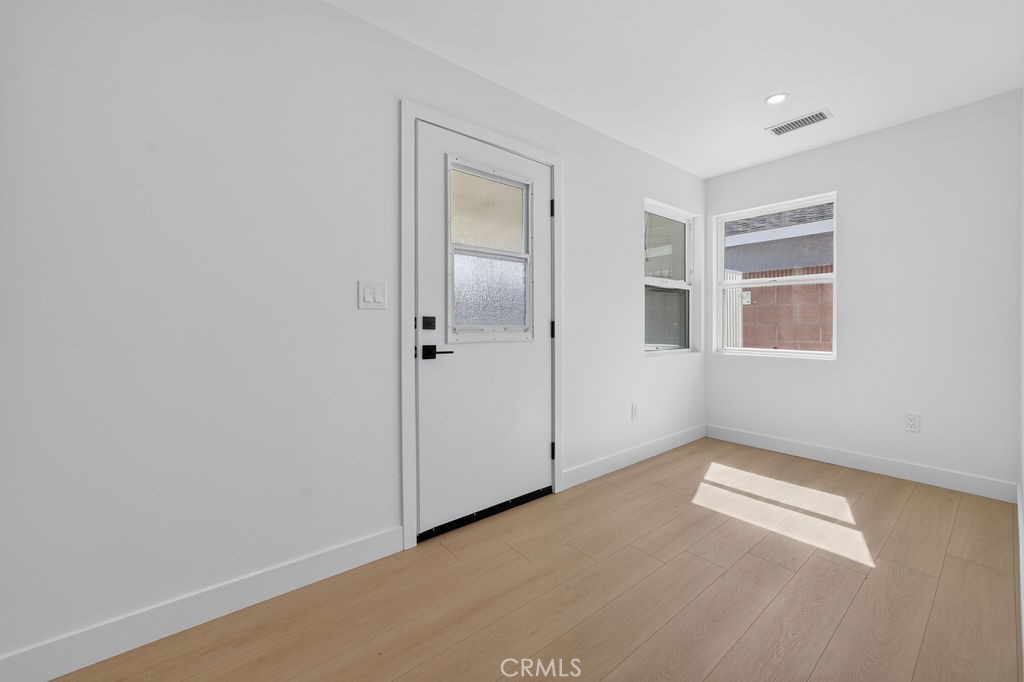 18806 Cairo Property Photo 18