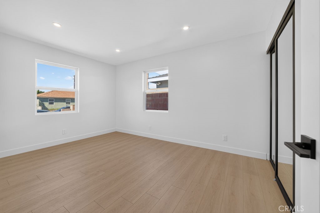 18806 Cairo Property Photo 21