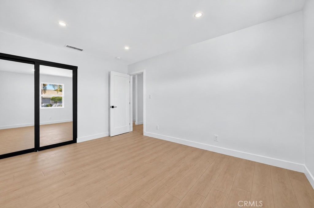 18806 Cairo Property Photo 22