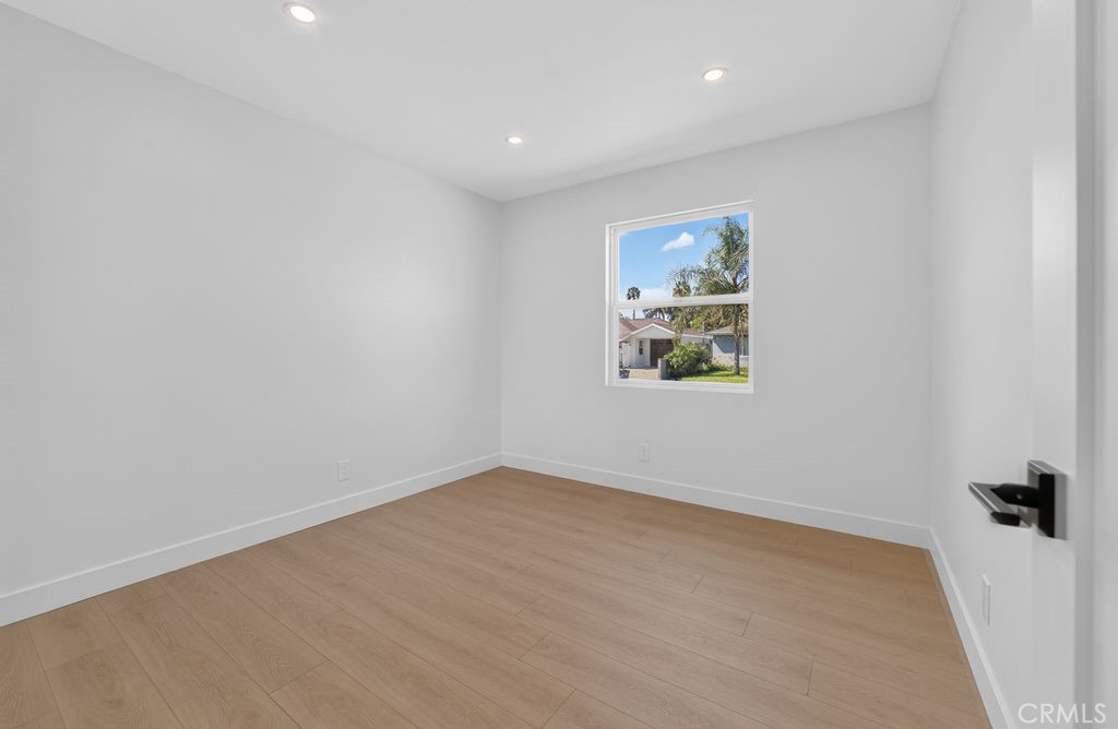 18806 Cairo Property Photo 25