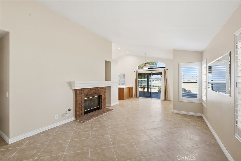 27912 Palm Villa Property Photo 2