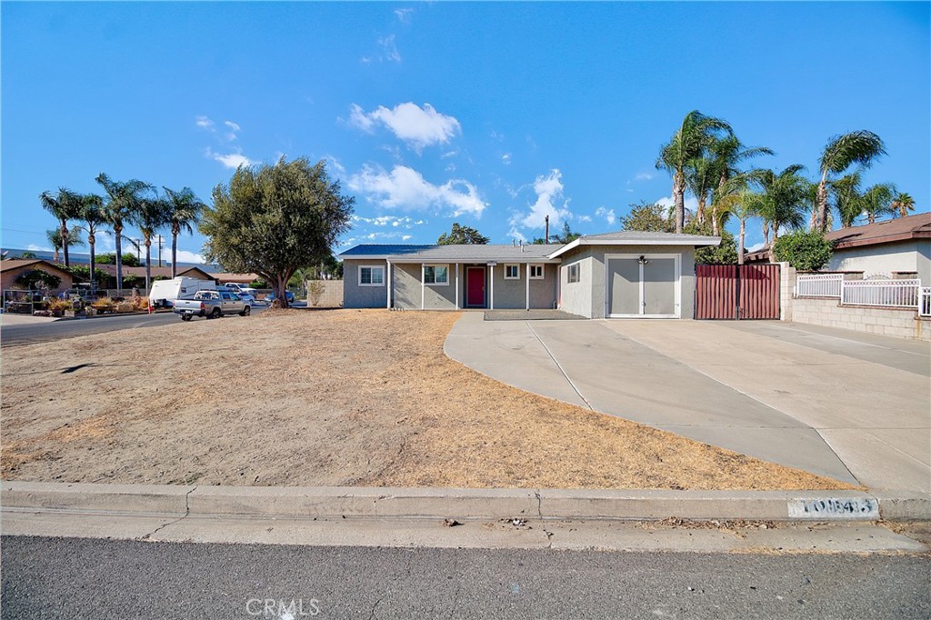 10943 Lansford Property Photo 5
