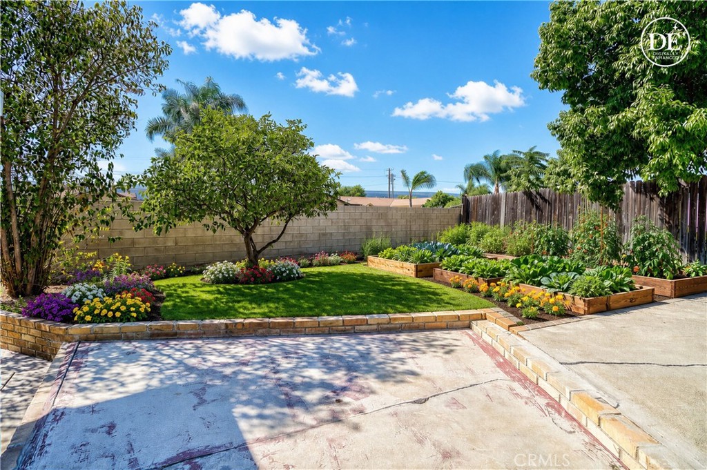 10943 Lansford Property Photo 47
